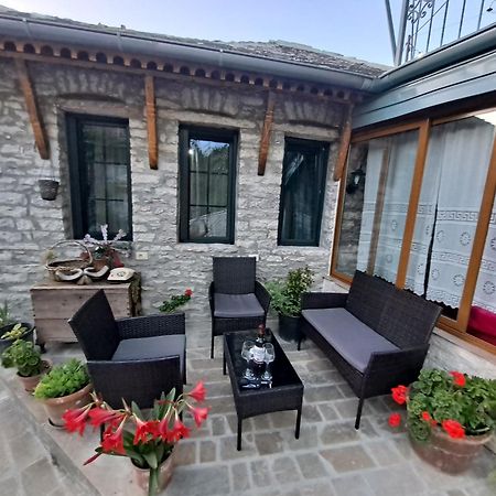 "Villa 70" Guesthouse Gjirokastra Zewnętrze zdjęcie