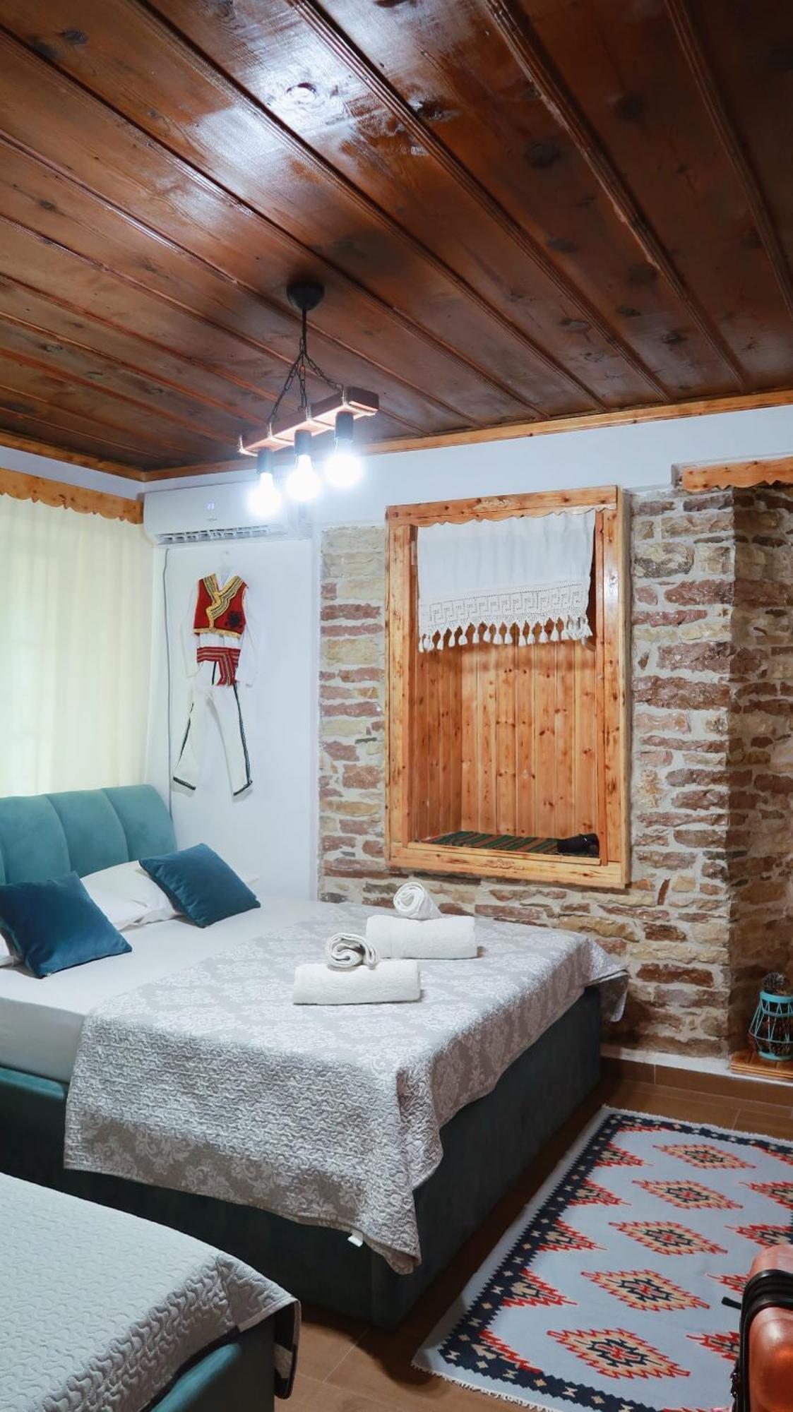 "Villa 70" Guesthouse Gjirokastra Zewnętrze zdjęcie