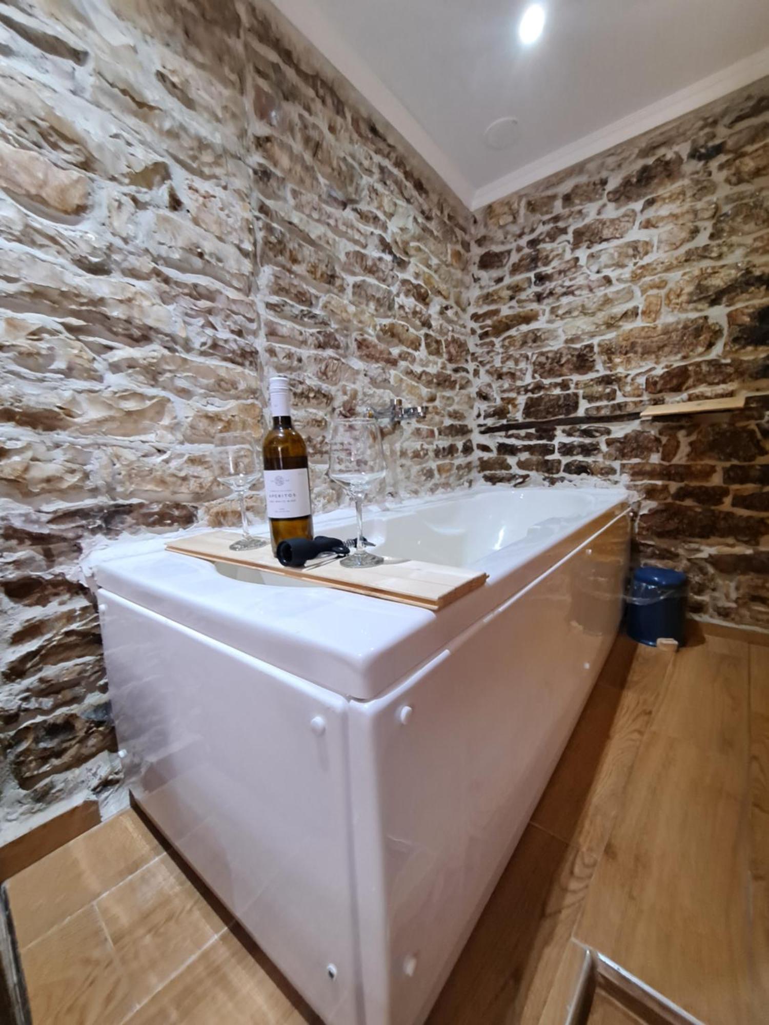 "Villa 70" Guesthouse Gjirokastra Zewnętrze zdjęcie