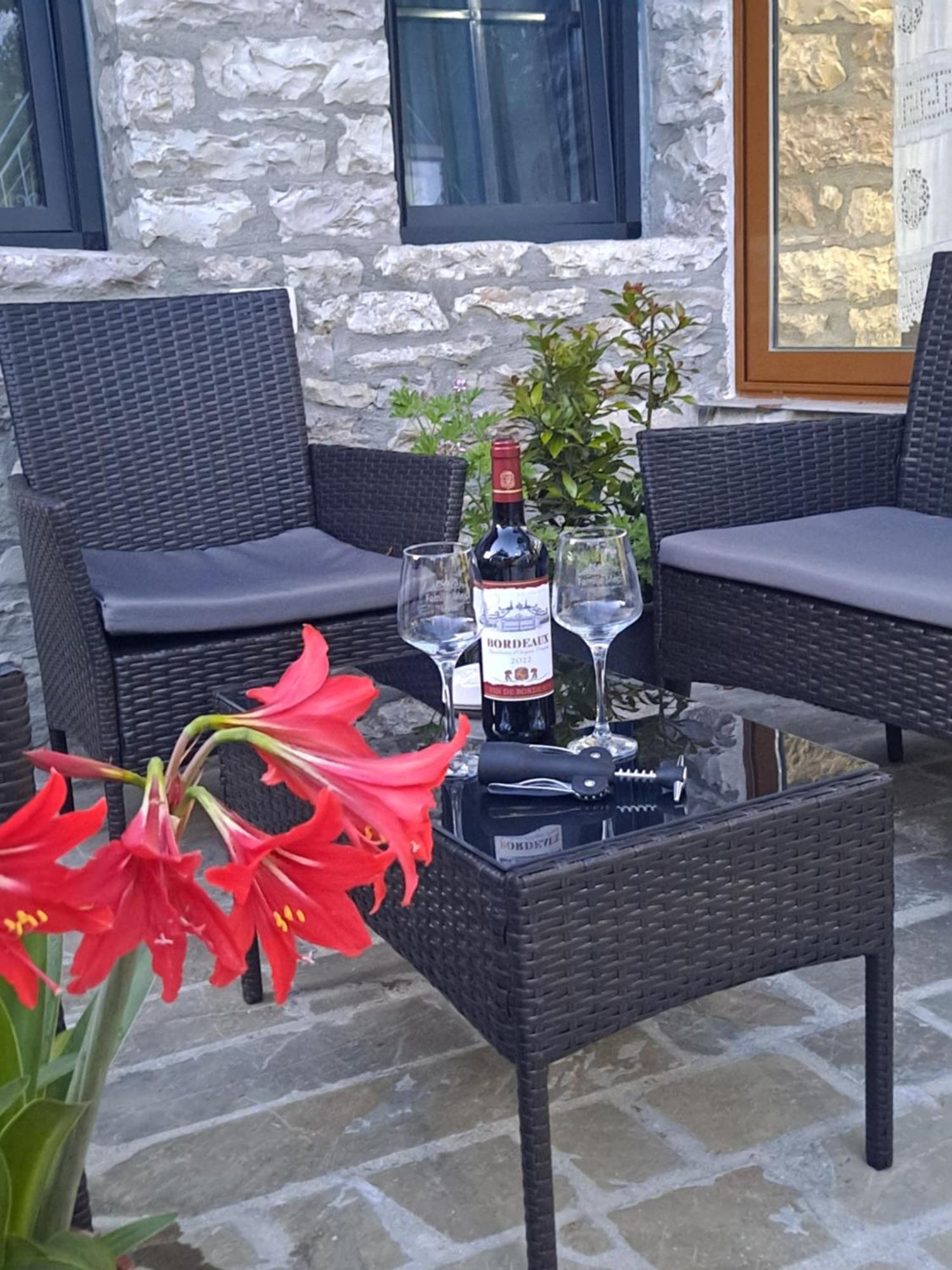 "Villa 70" Guesthouse Gjirokastra Zewnętrze zdjęcie