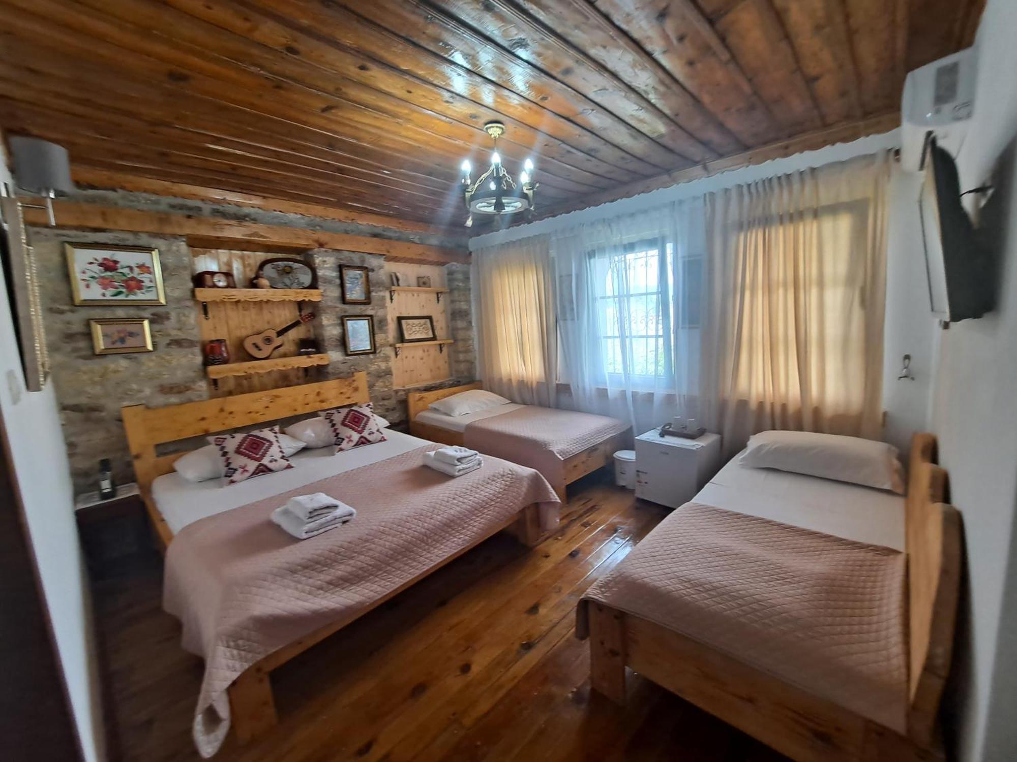 "Villa 70" Guesthouse Gjirokastra Zewnętrze zdjęcie